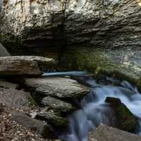 Dunning Falls, Water coming out of the cave, Iowa