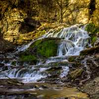 Dunning Spring Falls near Decorah, Iowa photo and information