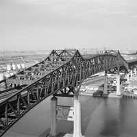 Skybridge over Newark, New Jersey