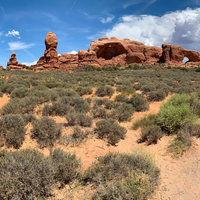 Twin Arches hiking trail in Arches National Park