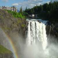 Snoqualmie Falls is featured notably in Twin Peaks in Washington