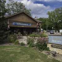 Velkommen welcome center in Mount Horeb