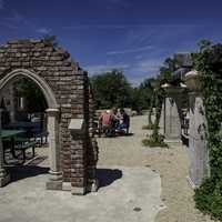 Arches and courtyard at New Glarus Brewery