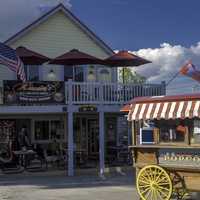 Streetcart and Ice Cream Shop in New Glarus