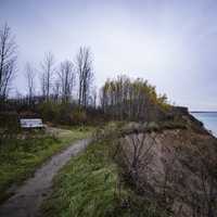 Hiking Pathway to the Bluff